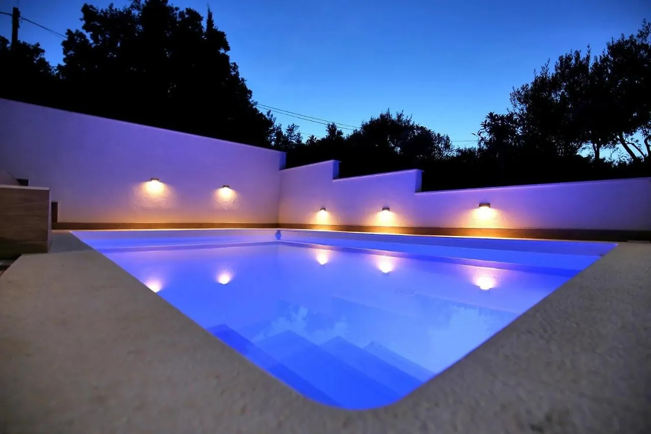 Villa Karmen Adriatica Kukljica Croatia